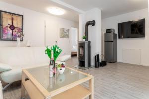 Haus Himmelglück - Fewo Glück mit Terrasse & 2 Schlafzimmer