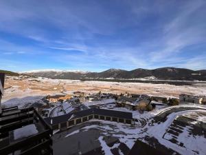 Appartement 2 pièces avec balcon et cuisine équipée aux Angles - FR-1-593-109