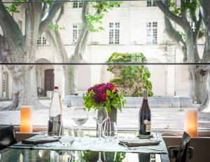 Hotels Hotel Cloitre Saint Louis Avignon : photos des chambres