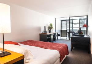 Hotels Hotel Cloitre Saint Louis Avignon : photos des chambres