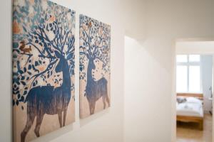 Spacious 3BR plus AC Self Check-in Street Parking