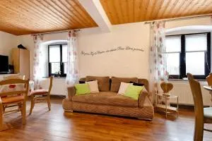 Buchhaus Vier - Erdgeschoss - فايسنشتات