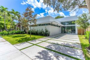 Lux Villa with Pool, Wynwood House by RoveTravel