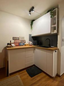 Little Canadian Lodge, Limone