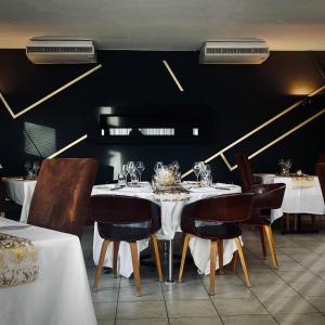 Hotels Logis Le Relais de la Voie Sacree : photos des chambres