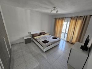 Beautiful two bedroom in center of Qawra