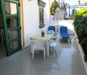 Two-Bedroom Apartment Ground Floor with Terrace  room in La Venecia de Canarias