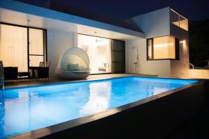 Sarah Resort Villa 海 - 4hvězdičkové hotely ve městě Sesoko