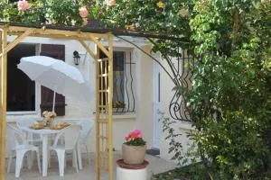 Gtes aux Portes de lEure Les Tournesols - 吉维尼