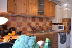 Appartements Le Camarguais - TERRASSE ET PARKING : photos des chambres