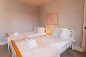 Well located 3 bedroom home in central Chester with Parking