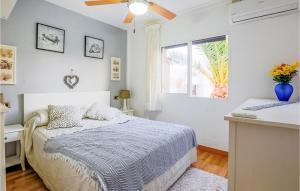 Awesome Apartment In Puerto De Mazarron