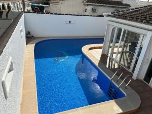 3 bed villa, large private pool 10 mins walk from beach and amenities