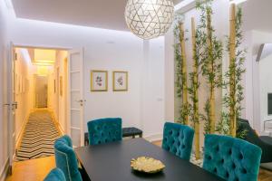 Spacious 2-Bed Apartment with Interior Terrace near Marquês de Pombal, Lisbon - TTL300