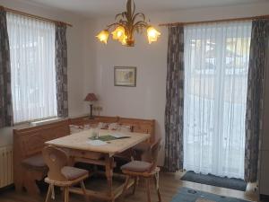 Apartment Edelweiss-1 by Interhome