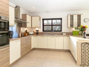 Villa Pineways by Interhome