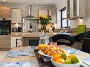 Villa Pineways by Interhome
