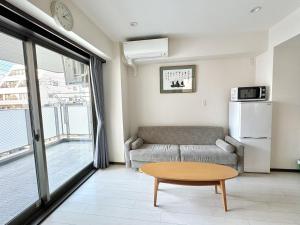 大人気黒門市場徒歩1分 日本橋駅徒歩2分 道顿堀 難波 心斎橋徒歩圏内 金悦マンション