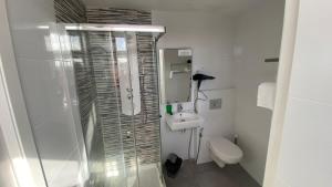 Twin Room with View room in Apartamentos Turisticos Queluz