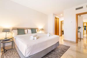 Large 3-Bedroom Nestled in Golf Paradise