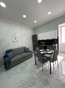 VESUVIUS HOUSE