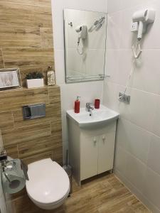 4 PORY ROKU POKOJE GOŚCINNE