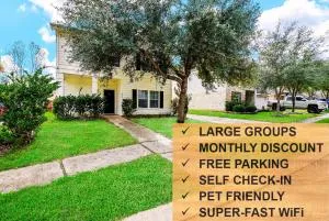 Relax and Unwind at Our 7BR Oasis - Cleveland