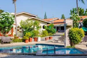 布里蒂酒店 - 巴雷里尼亚斯