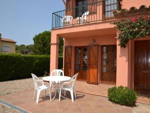 Casa con Piscina Privada y Jardín Cerca de la Playa en LEstartit - ES-323-6