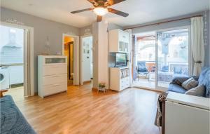 Awesome Apartment In Puerto De Mazarron