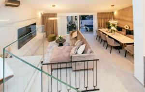 Lovely Apartment In Pakostane With Wifi 