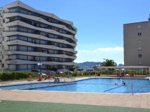 Apartamento acogedor con vista al mar, piscina y acceso directo a la playa en LEstartit - ES-323-36