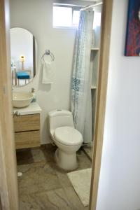 Great location close to airport