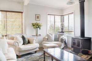 Ardbrae Countryside Tranquility with a Charming Cottage