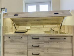 Apartments with parking space Kastel Stari, Kastela - 22588