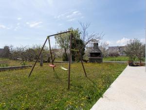 Apartments with a parking space Kastel Stari, Kastela - 22590