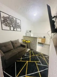 KitNet Mobiliada, 01 Dormitório -Zona Norte cod 04 - Franco da Rocha