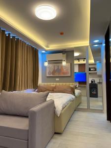 Near AYALA-Charming Studio with Balcony&Great View