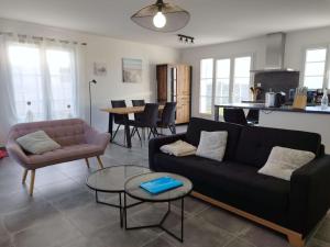 Maison lumineuse 3 ch avec jardin, 600m plage, WiFi, parking, 6 pers – Saint-Denis-d'Oléron - FR-1-778-16