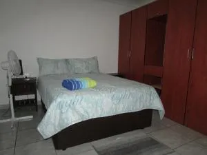 Bela Bela Bush Stay at Corol - Mmukubyane