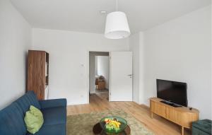 1 Bedroom Lovely Apartment In Berlin-Schöneberg