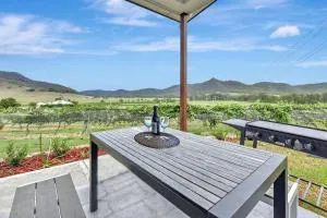 Somerville Wines Lux Escape 3-Bedroom Cottage Near Broke Wineries - Broke