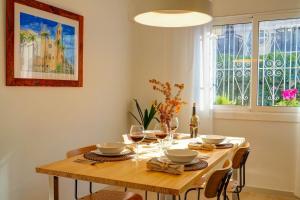 Sebastian Patio by Hello Homes Sitges