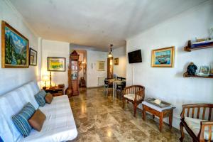 The Rose by Hello Homes Sitges