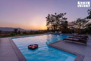StayVistas The Estate - Luxury Living - Kusur - Mountain-View Villa with Private Pool, Outdoor Jacuzzi & Indoor-Outdoor Activities
