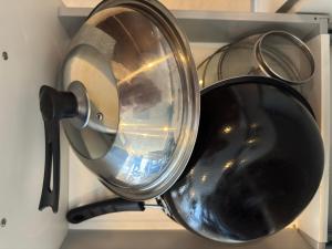 芭提雅中心 Grand Avenue 2卧室公寓泳池景 智能电视 高速互联网