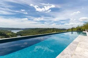 New Tranquil Hinterland Retreat Stunning Views - Eudlo