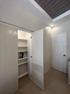 Japandi Home A - Fully Aircon, WIFI, Hot shower, 24hGuard, Center, near Malls