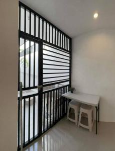 Japandi Home A - Fully Aircon, WIFI, Hot shower, 24hGuard, Center, near Malls
