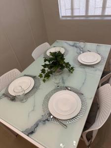 Japandi Home B - Fully Aircon, WIFI, Hot shower, 24hGuard, Center, near Malls